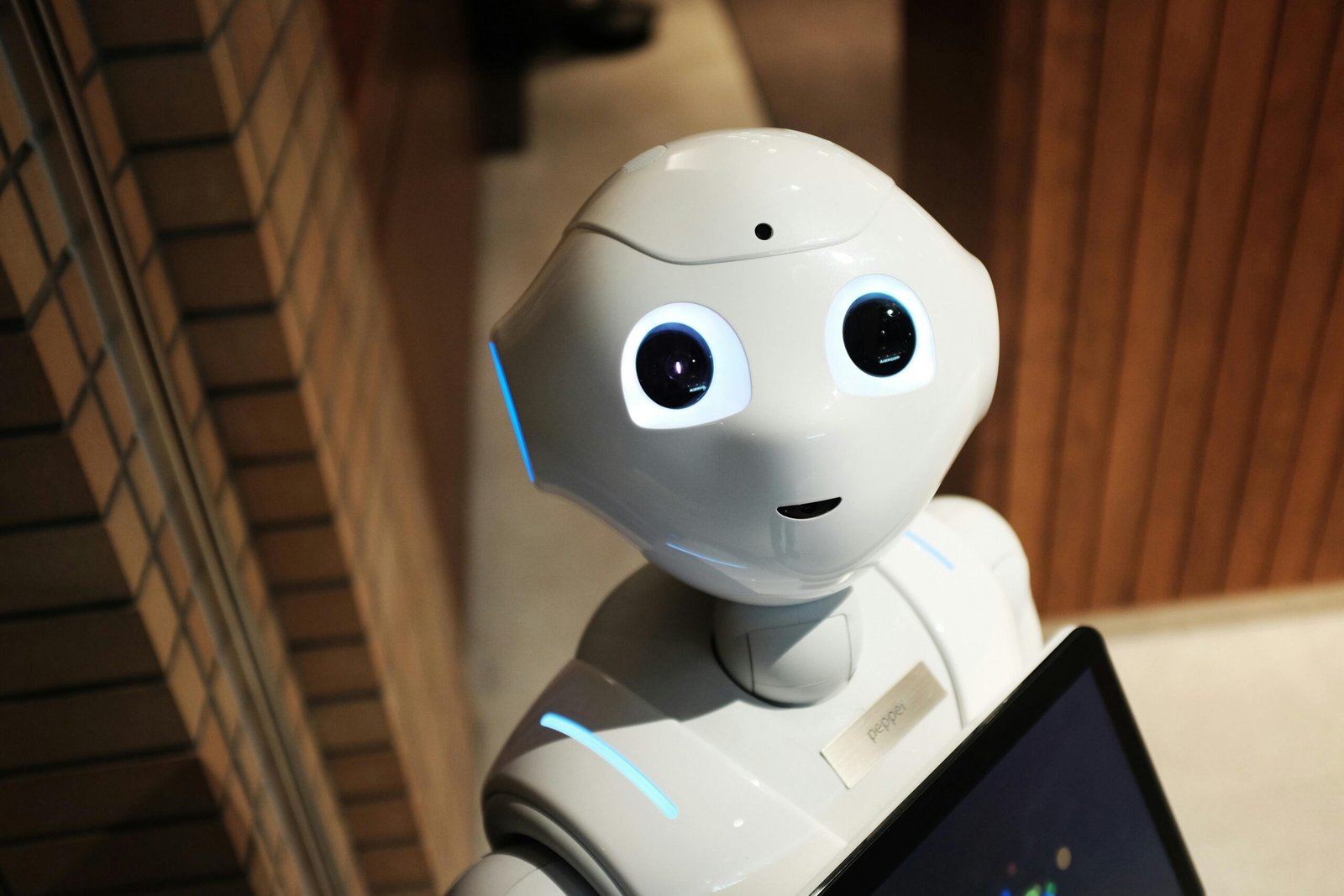 Robot assistant demonstrating AI automation solutions for efficient workflows.